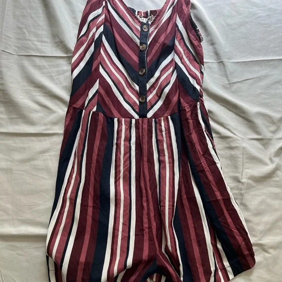 Stripes shorts romper - Picture 2 of 6